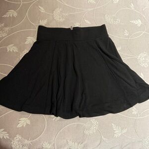 Skater mini skirt